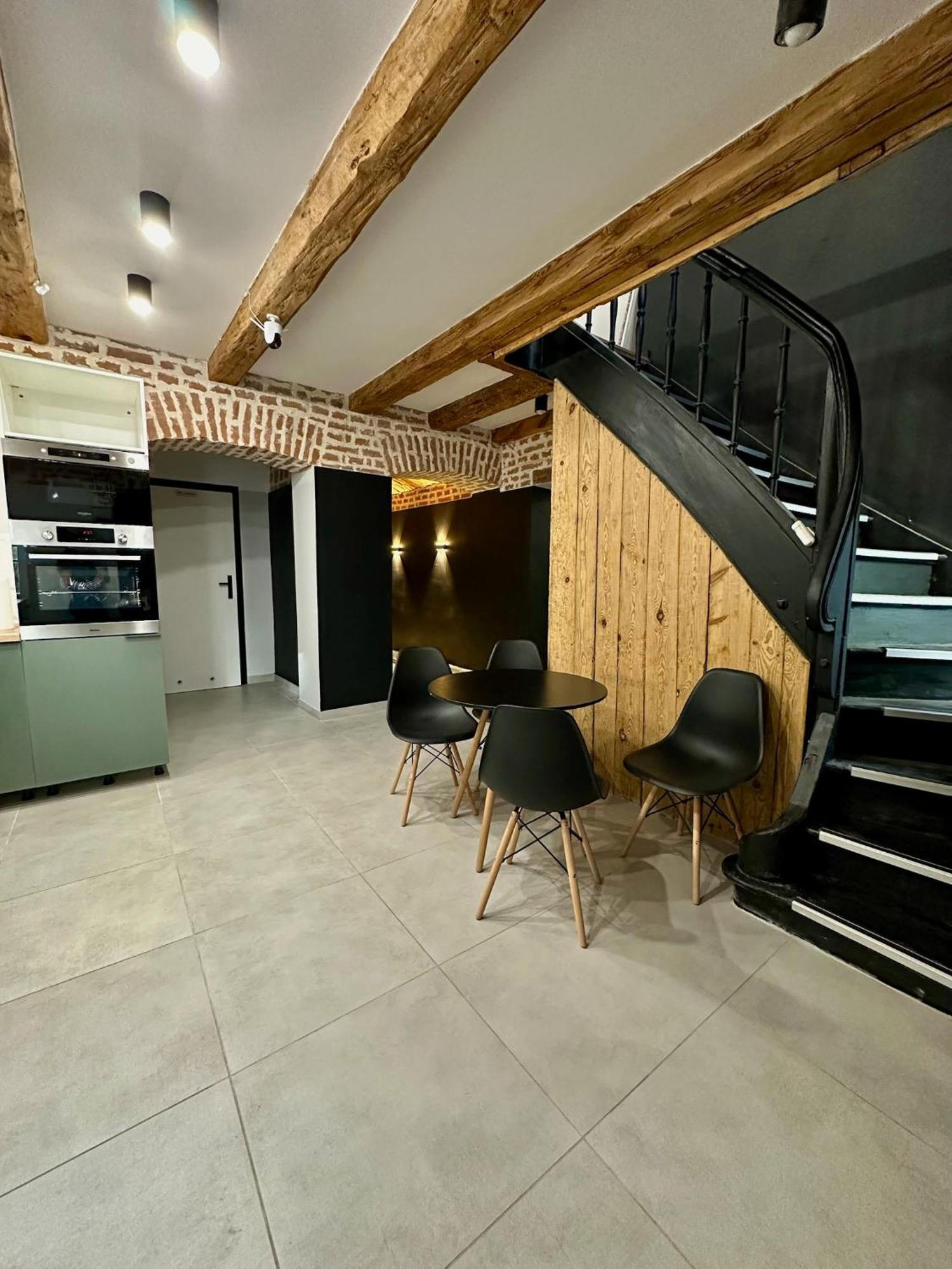 Marianowka Appartement Legnica Buitenkant foto