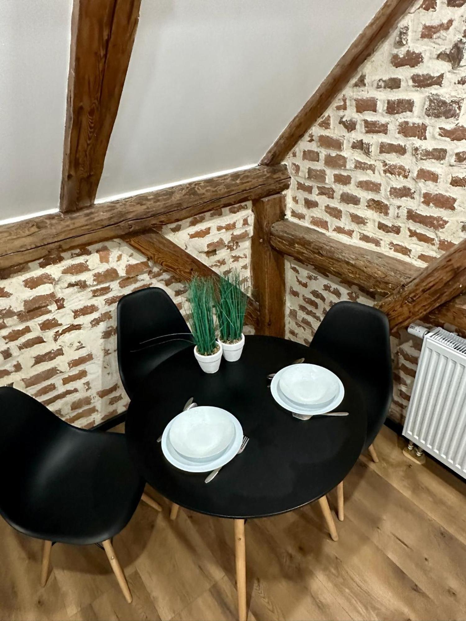 Marianowka Appartement Legnica Buitenkant foto