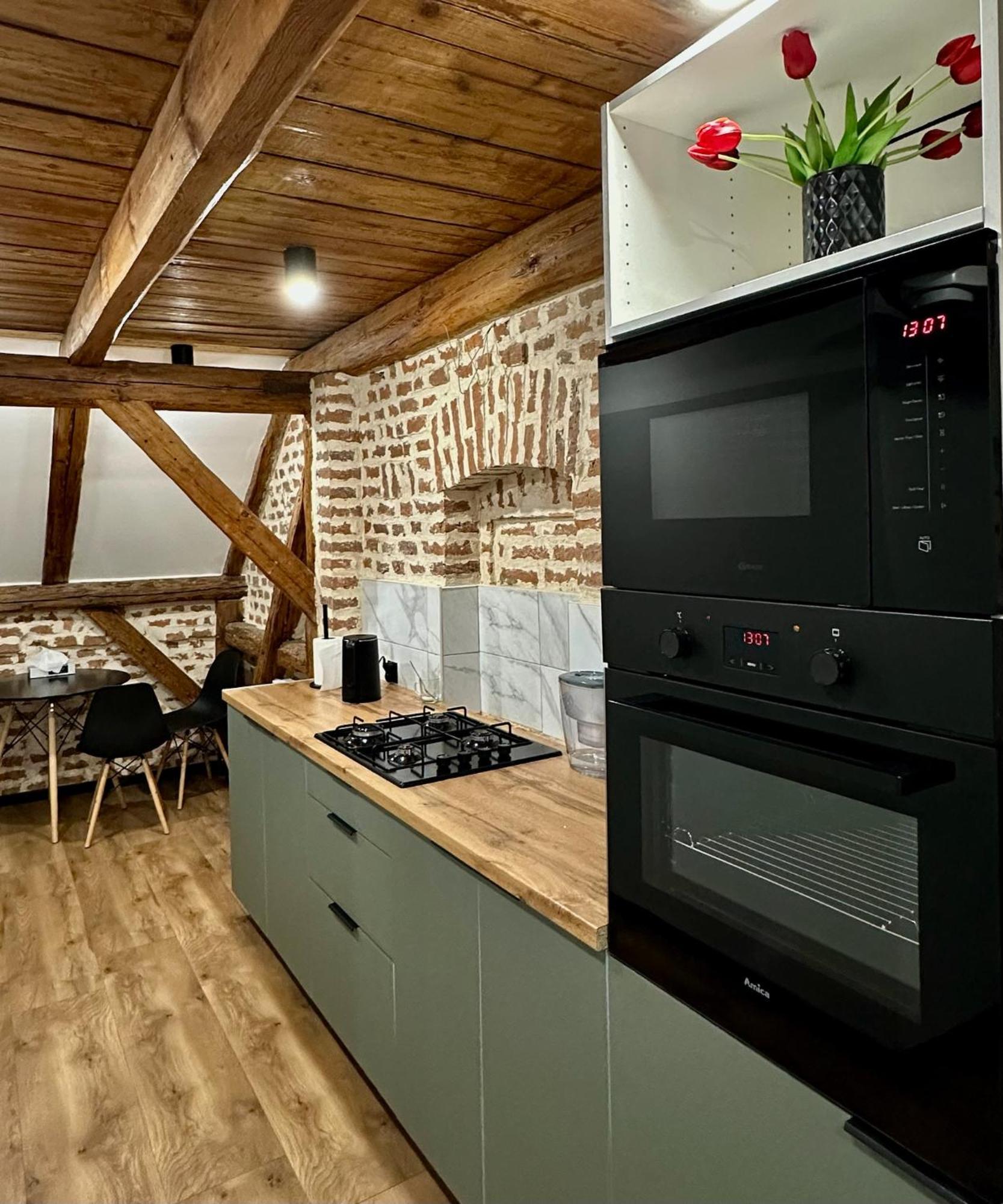 Marianowka Appartement Legnica Buitenkant foto