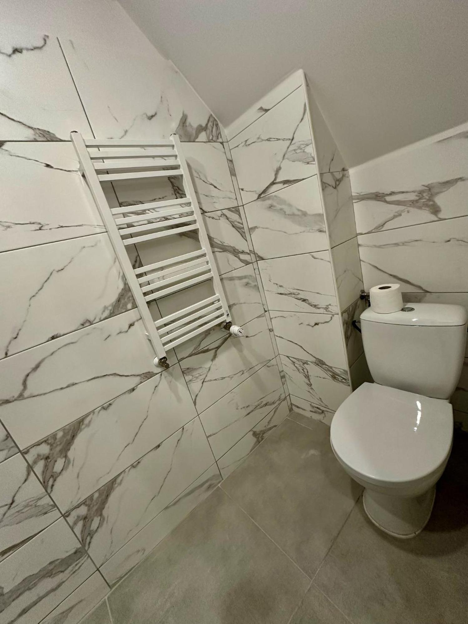 Marianowka Appartement Legnica Buitenkant foto