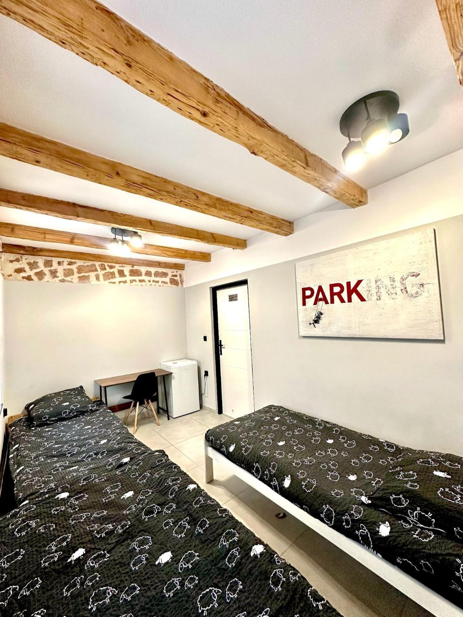 Marianowka Appartement Legnica Buitenkant foto