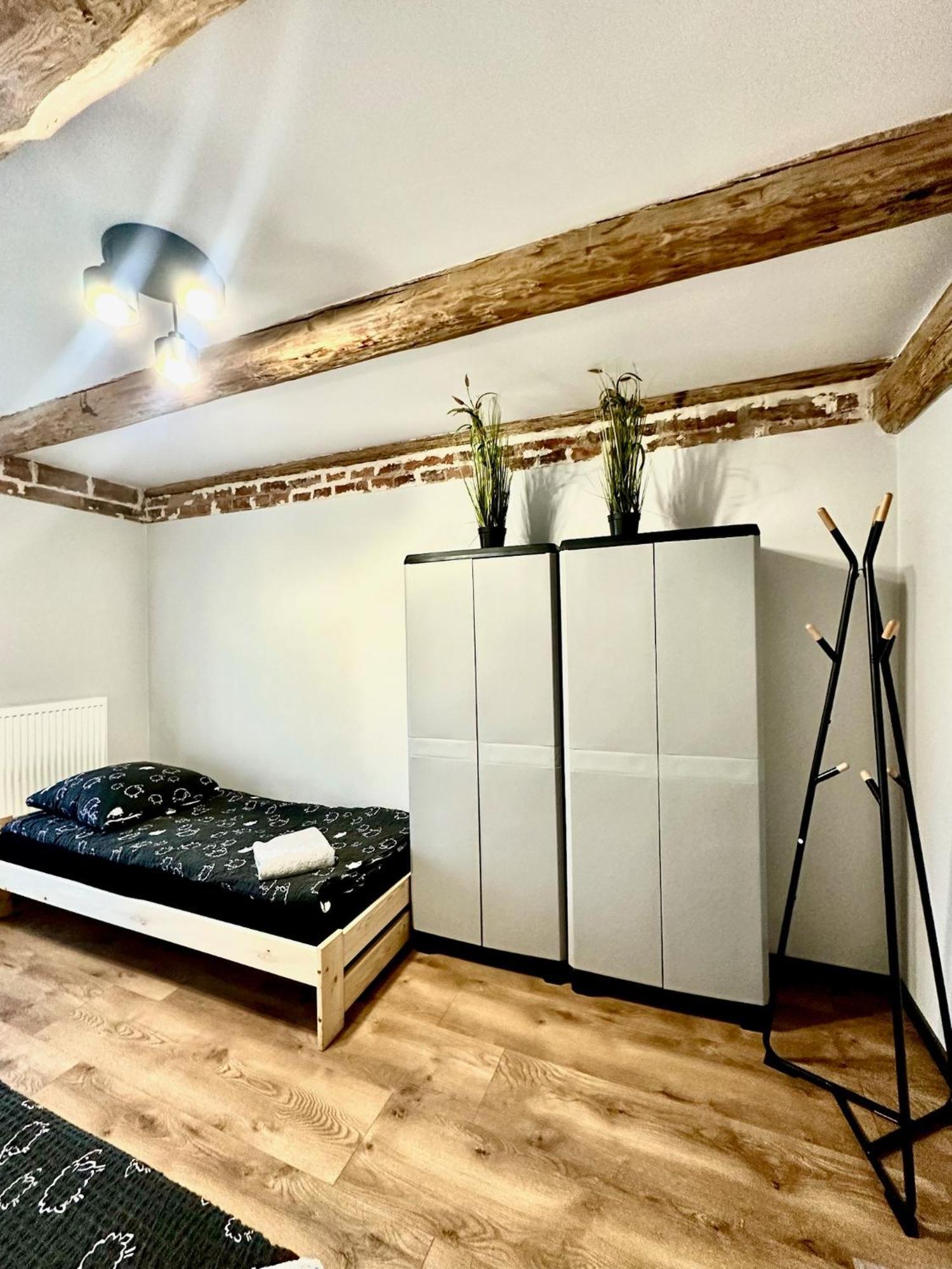Marianowka Appartement Legnica Buitenkant foto
