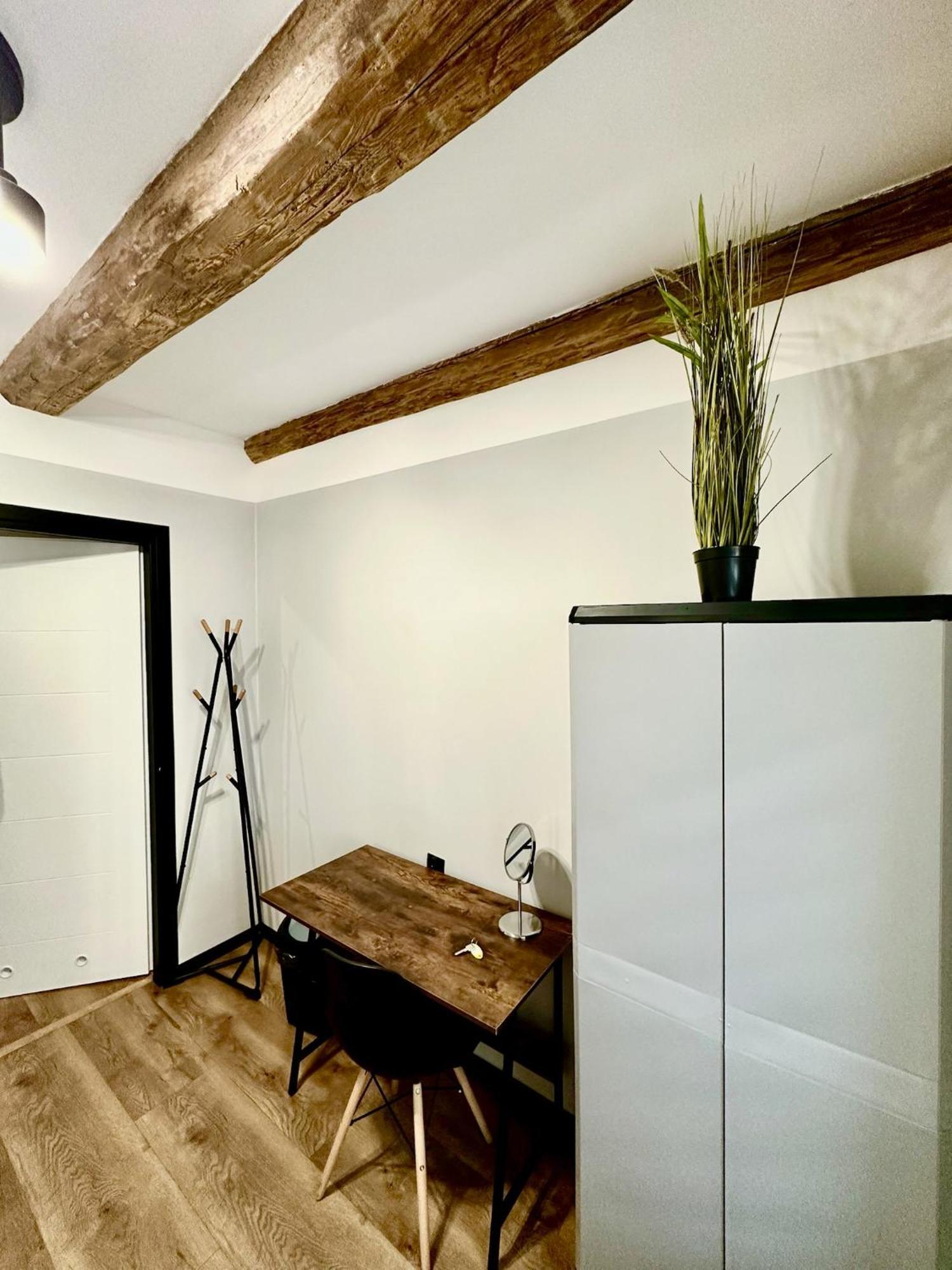 Marianowka Appartement Legnica Buitenkant foto