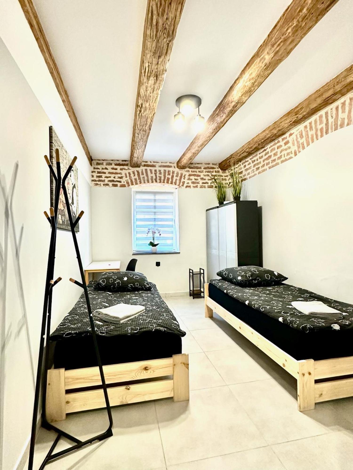 Marianowka Appartement Legnica Buitenkant foto